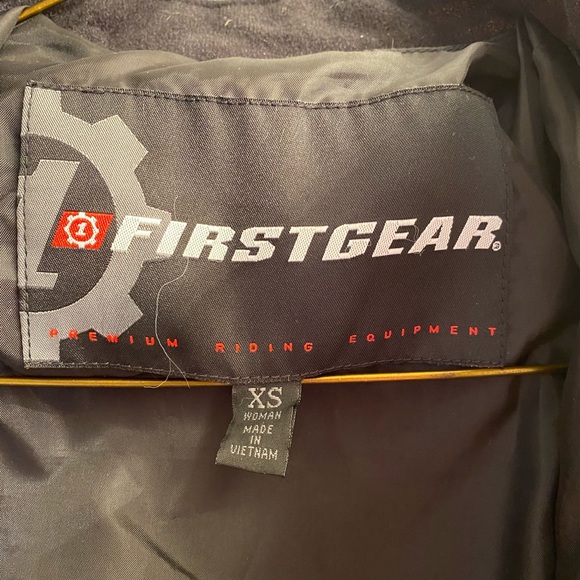 Motorcycle riding jacket - Picture 3 of 5